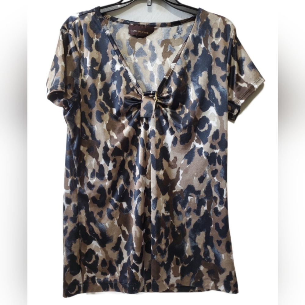 Animal Print Blouse By Dana Buchman Size XS